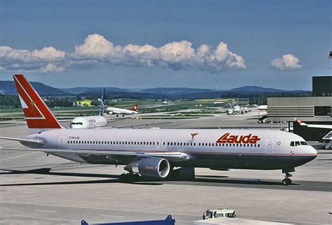 lauda air 767 300er.